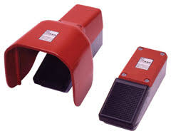 PCFS-1 FOOT SWITCH COMPACT TYPE