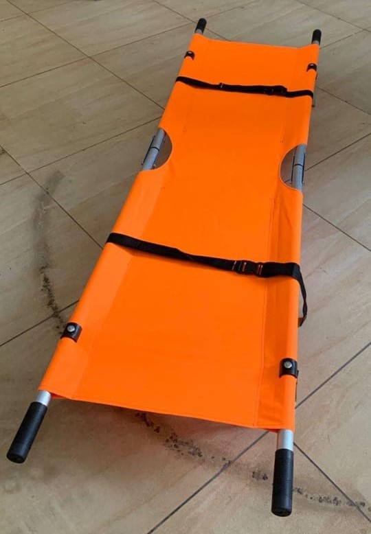 FOLDABLE STRETCHER
