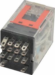 Omron AC 8 Pin Realy 110V With Base