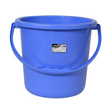 BUCKET WITH PLASTIC HANDLE 10 LTRS BLUE